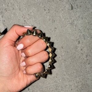 Spike elastic bracelet